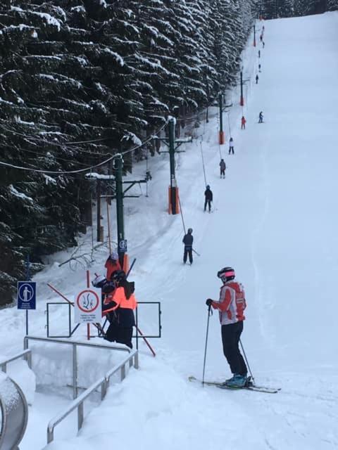 Chata - Sport - Ski Korenov Bagian luar foto